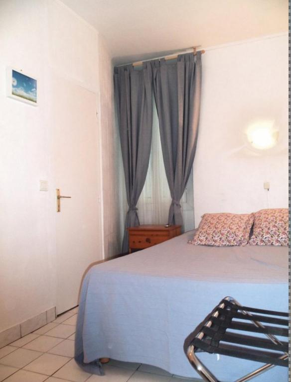 Hotel Du Musee Menton Rum bild